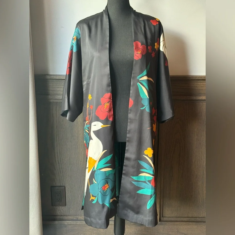 Chico's Black Kimono Covering Ruana S/M NWT - Picture 2 of 6